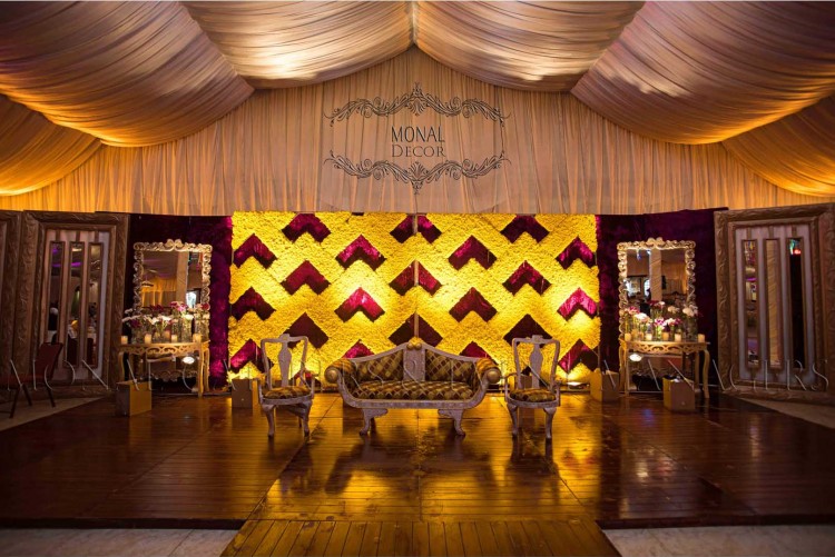 stage (8)